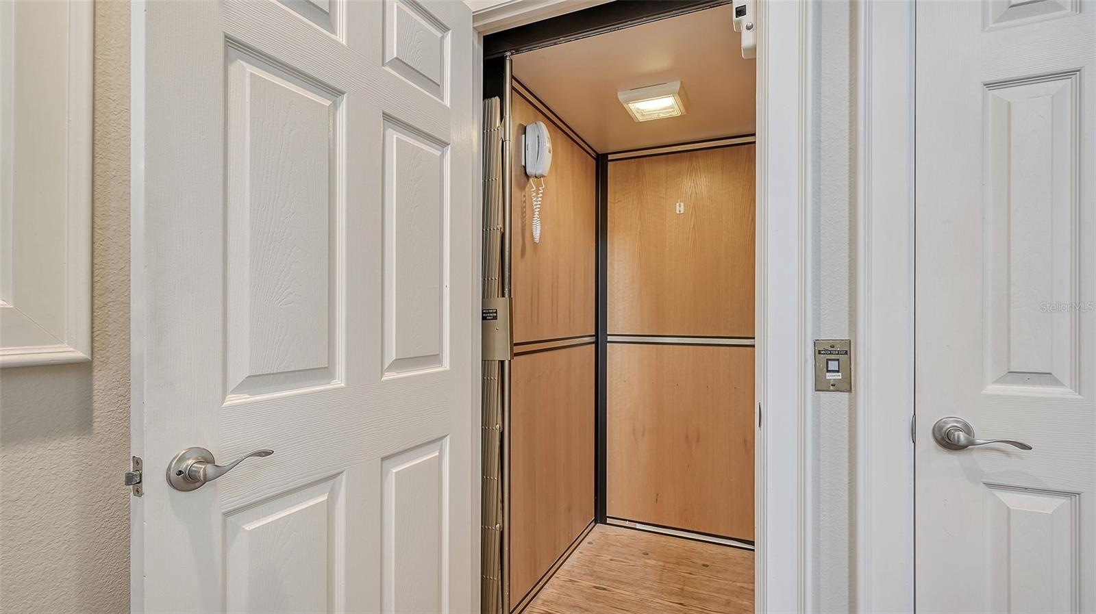 SOMERSET COVE - Residential