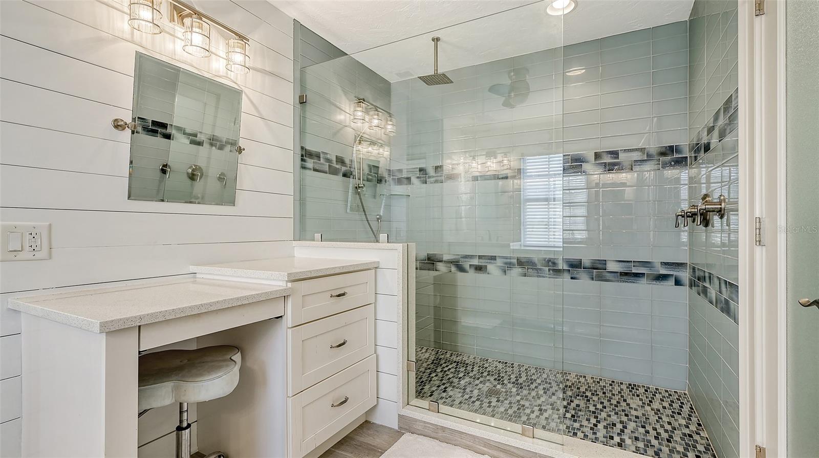 SOMERSET COVE - Residential