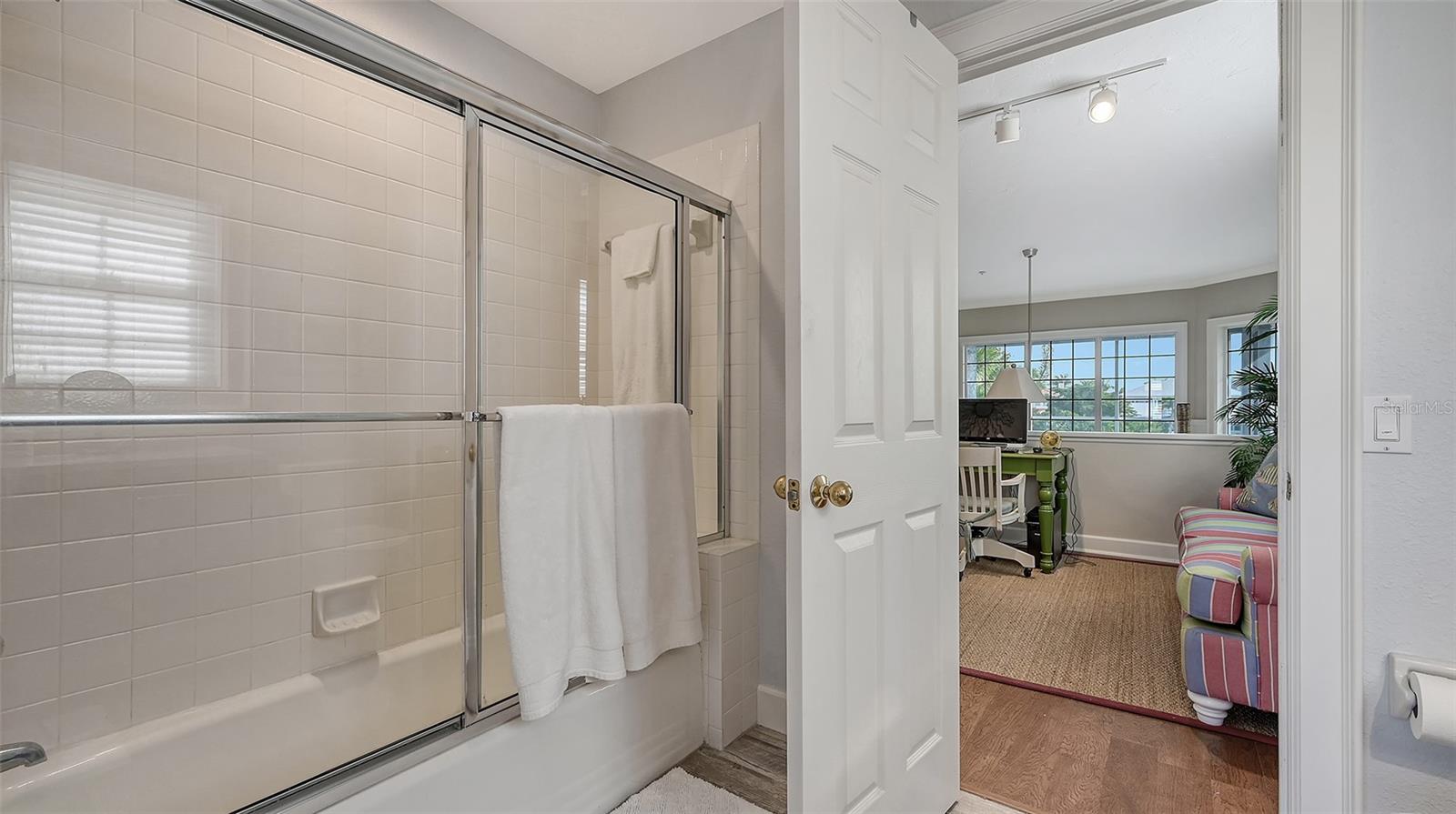 SOMERSET COVE - Residential