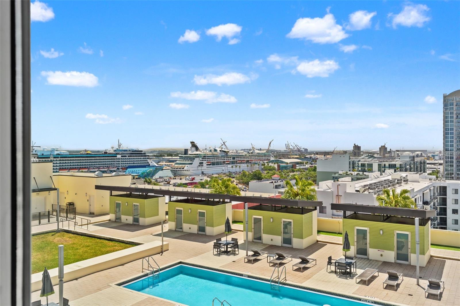 GRAND CENTRAL AT KENNEDY RESID - Residential