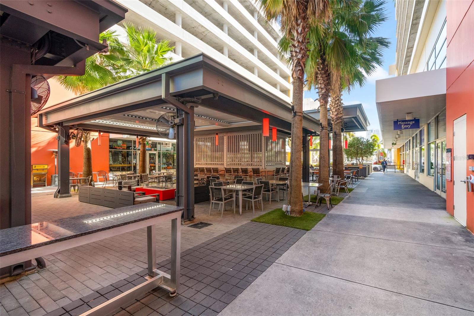 GRAND CENTRAL AT KENNEDY RESID - Residential