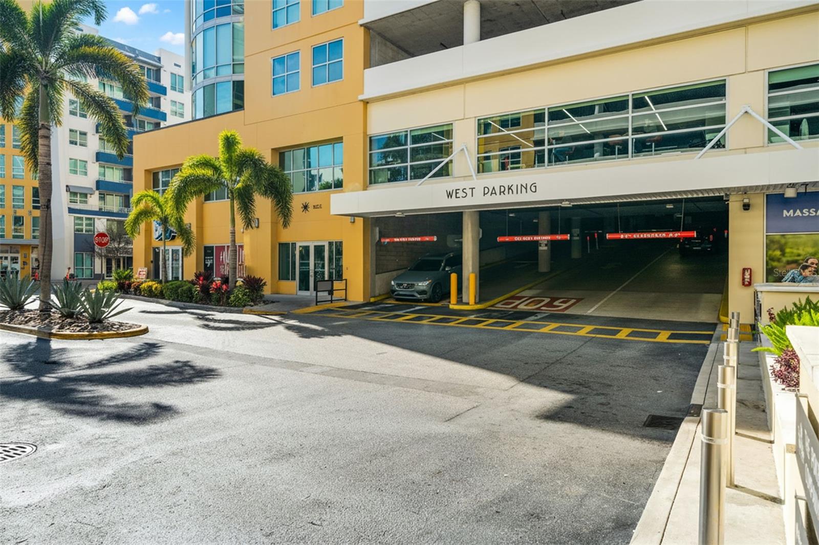 GRAND CENTRAL AT KENNEDY RESID - Residential