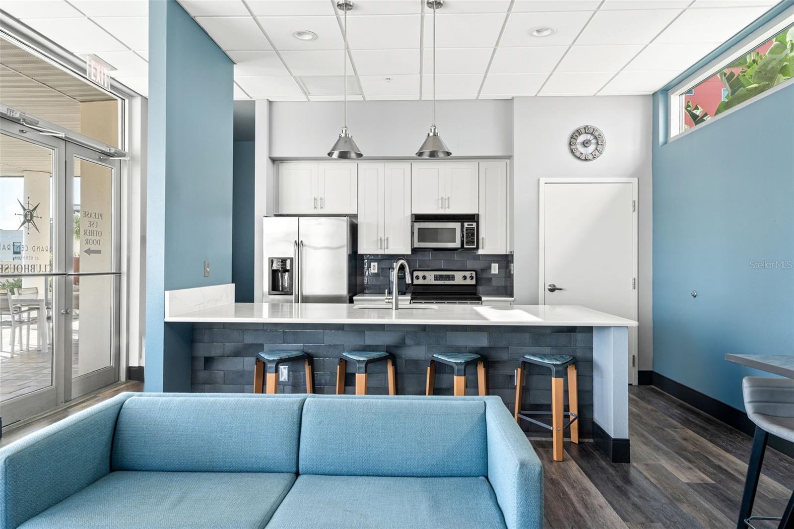 GRAND CENTRAL AT KENNEDY RESID - Residential