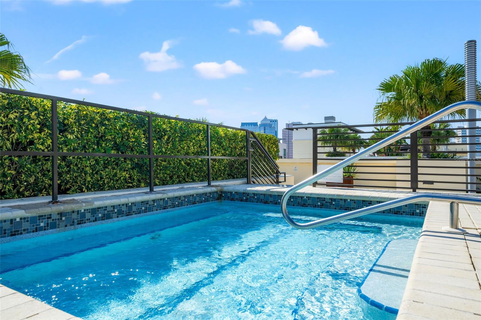 GRAND CENTRAL AT KENNEDY RESID - Residential