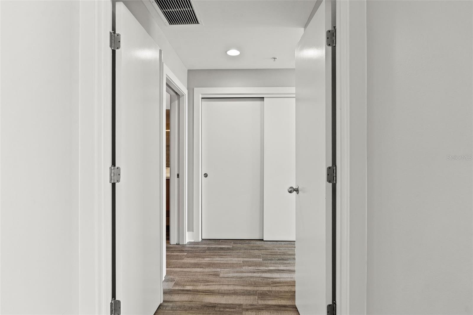 GRAND CENTRAL AT KENNEDY RESID - Residential