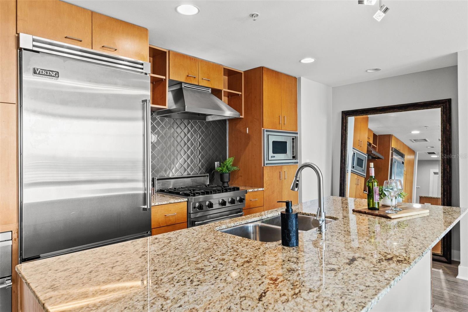 GRAND CENTRAL AT KENNEDY RESID - Residential