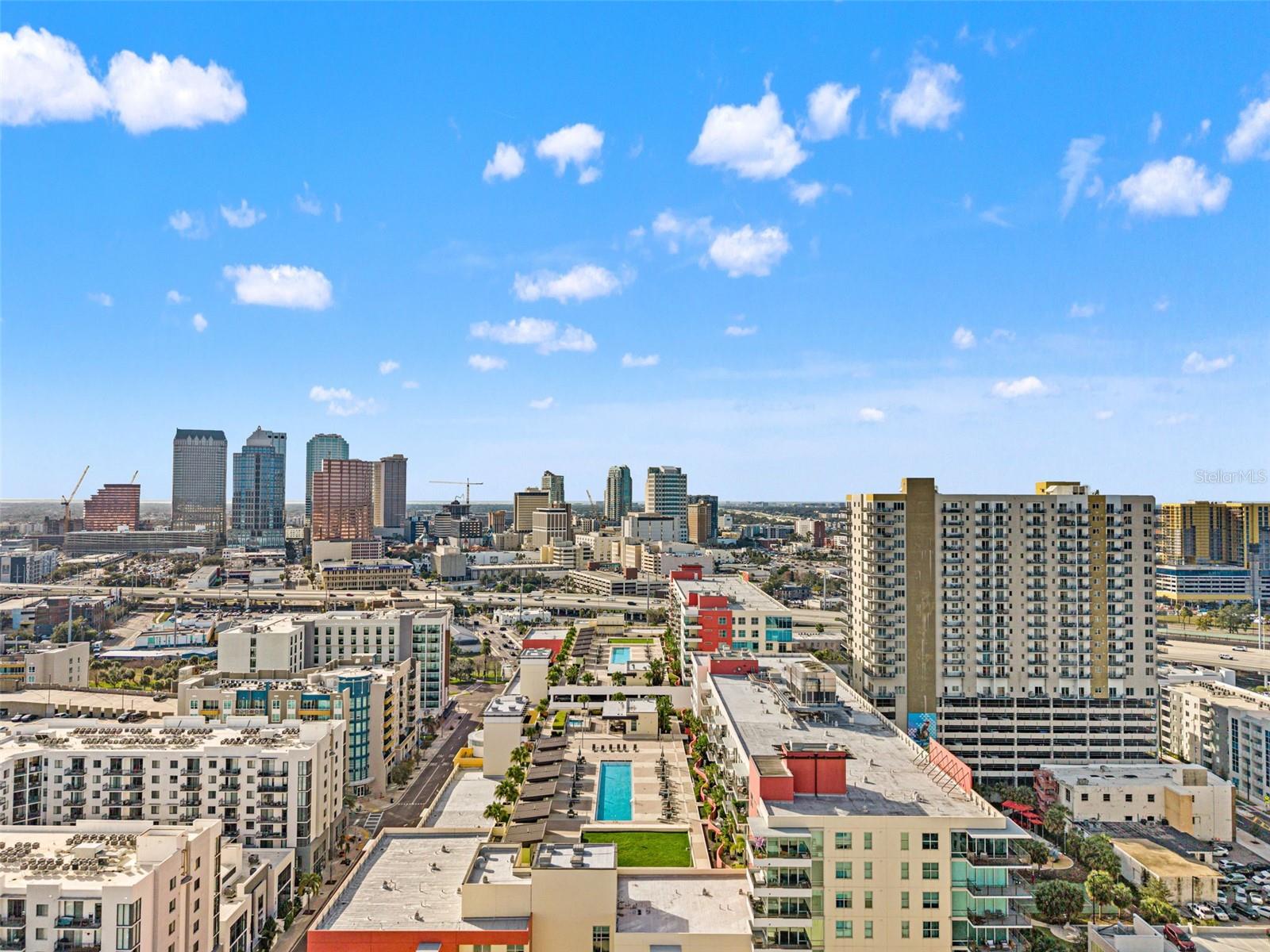 GRAND CENTRAL AT KENNEDY RESID - Residential