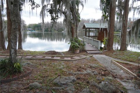 A home in LAND O LAKES