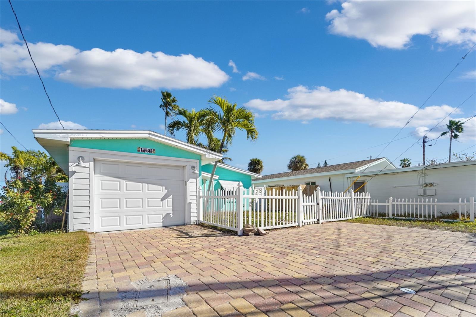 SUNNY SHORES - Residential