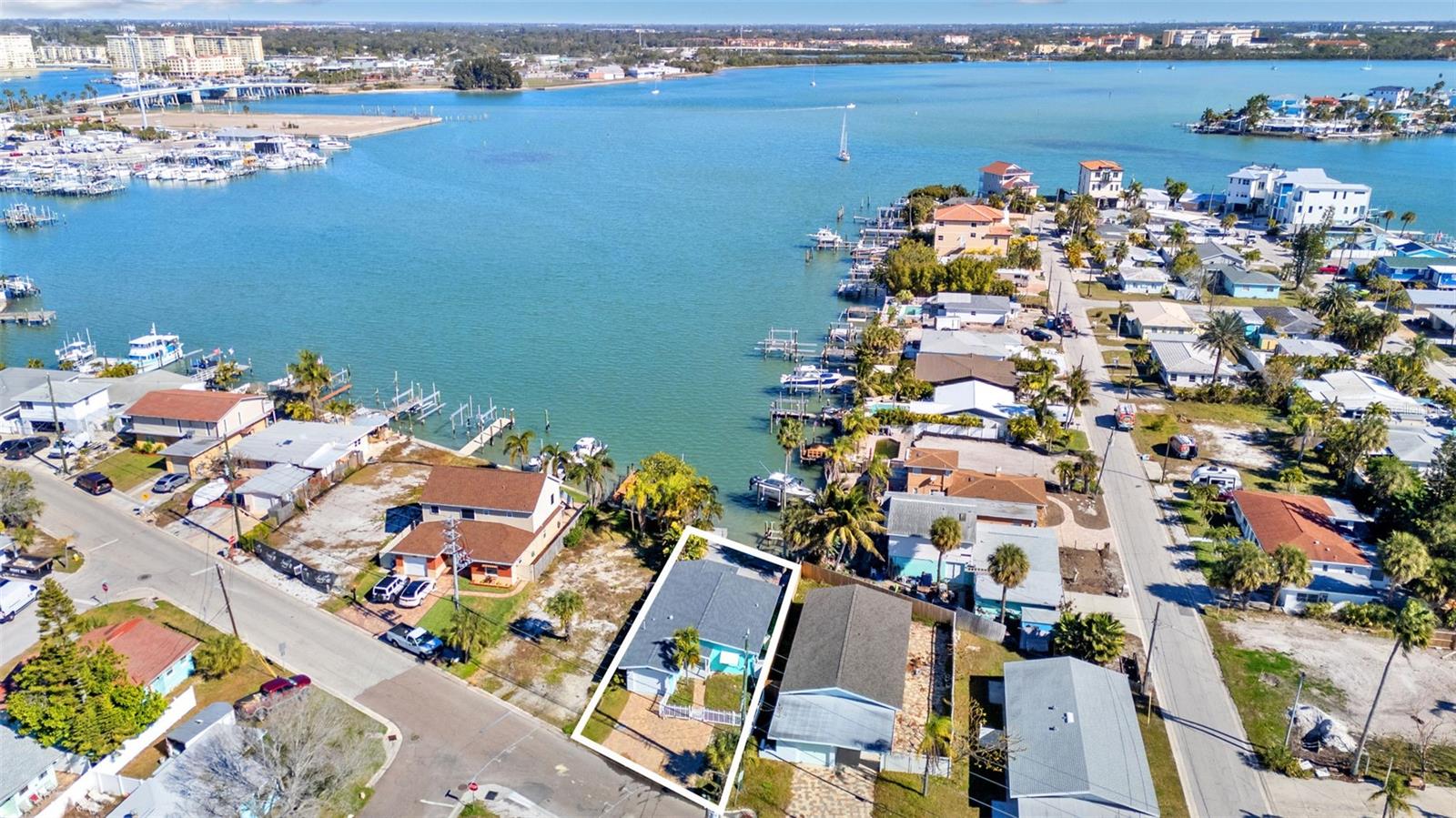 SUNNY SHORES - Residential