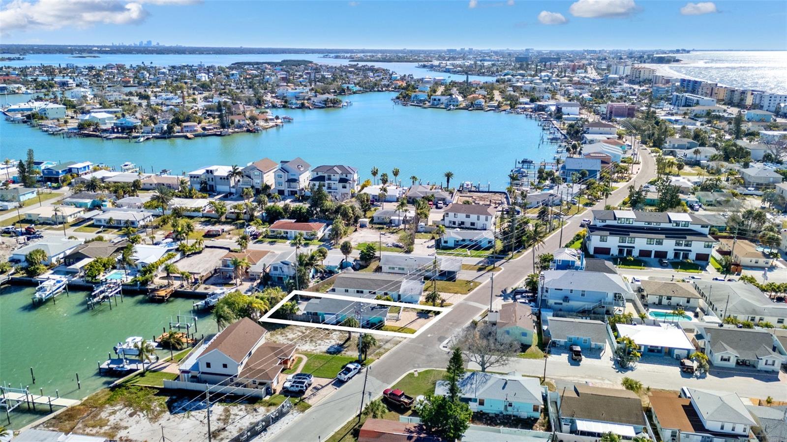 SUNNY SHORES - Residential