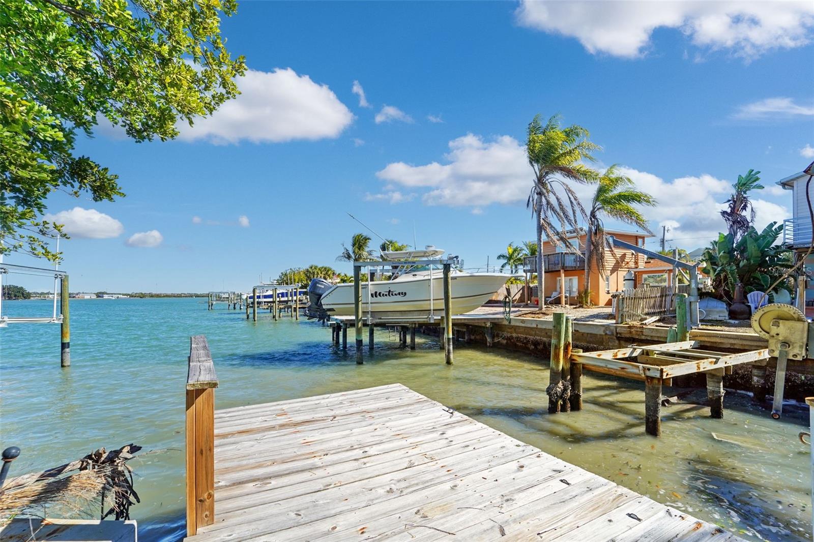 SUNNY SHORES - Residential