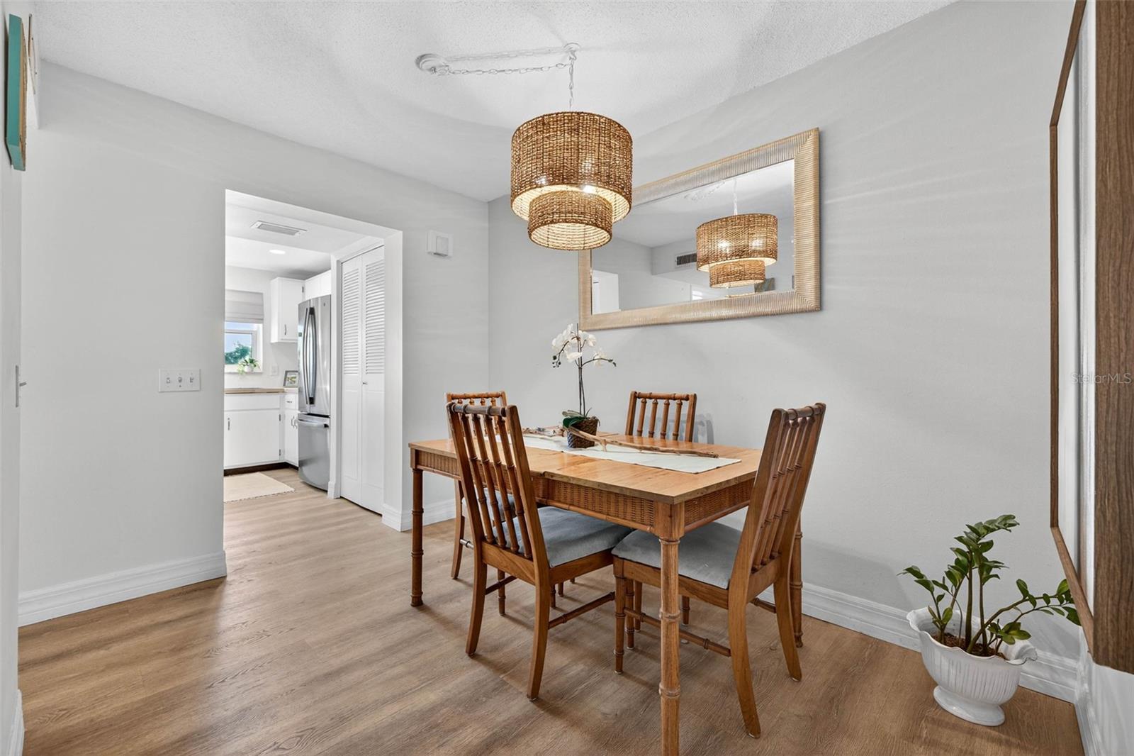 CHATEAU PELHAM APTS CONDO - Residential Lease