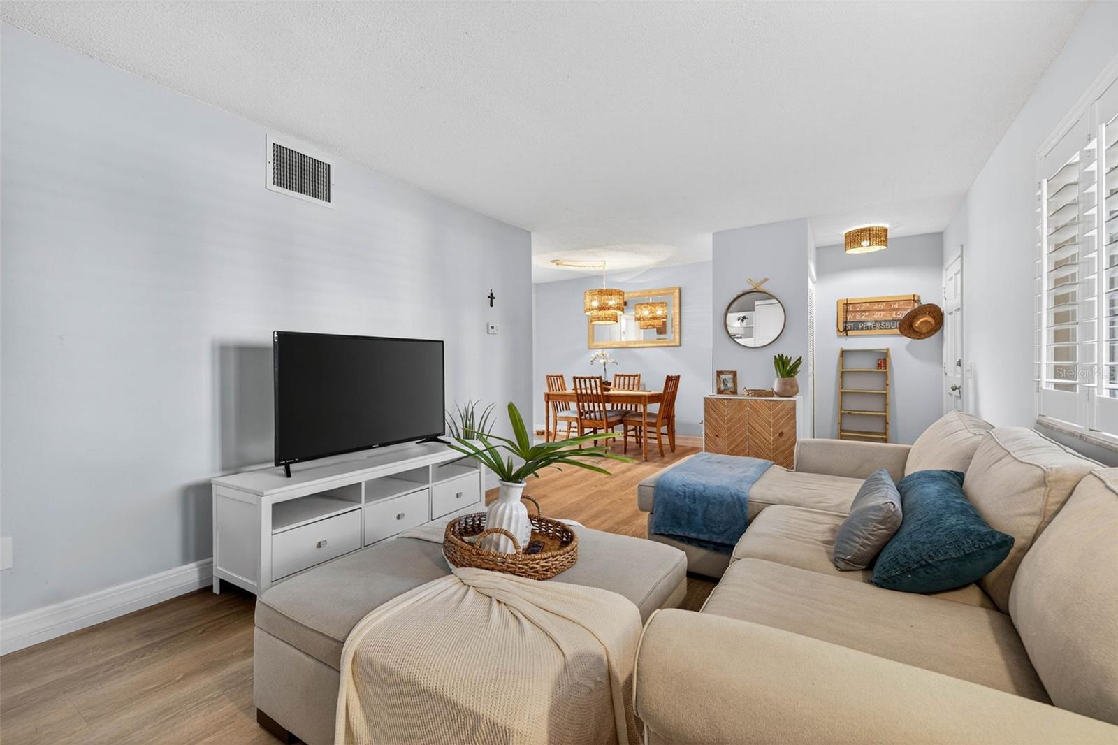 CHATEAU PELHAM APTS CONDO - Residential Lease