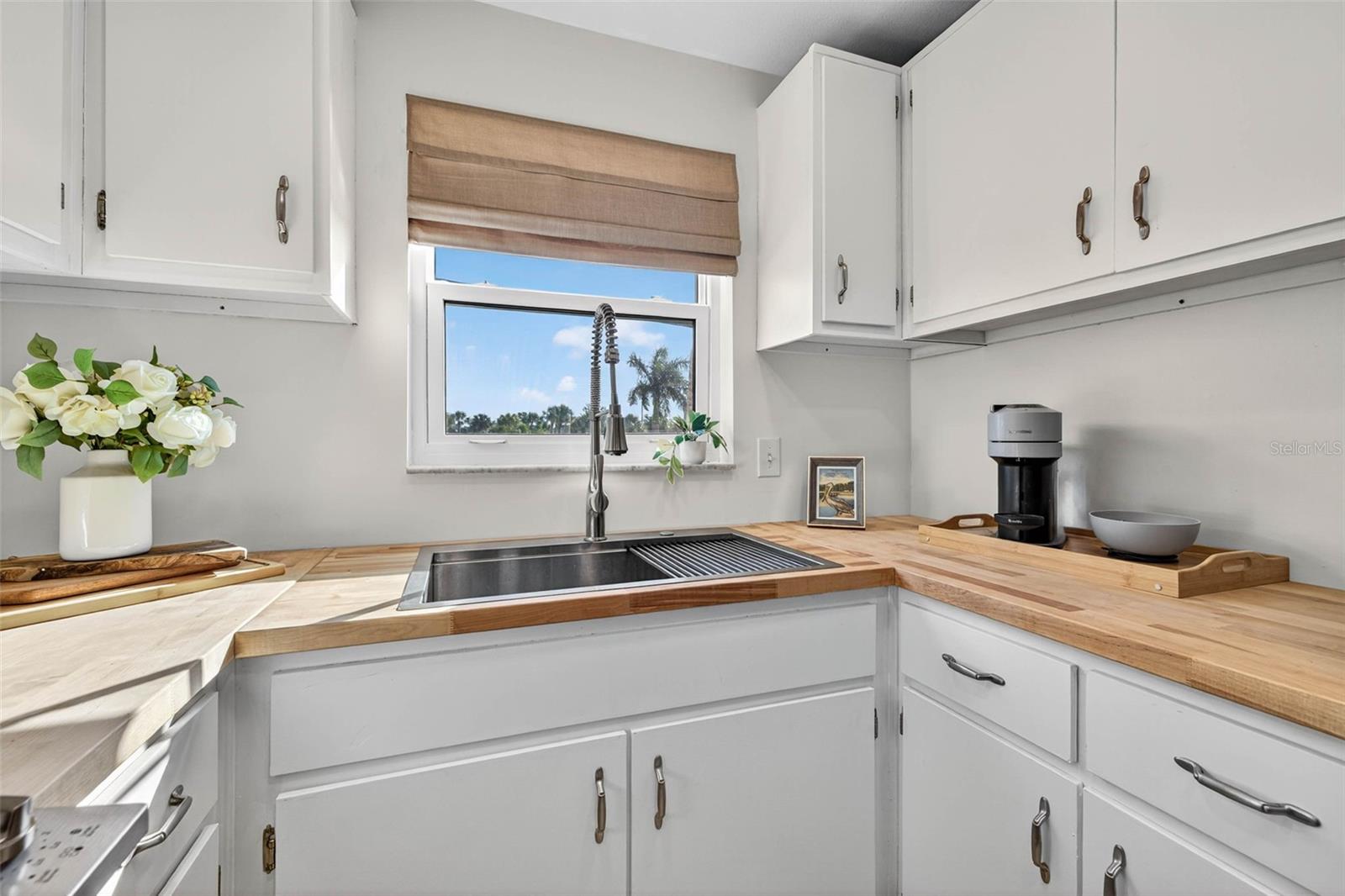 CHATEAU PELHAM APTS CONDO - Residential Lease