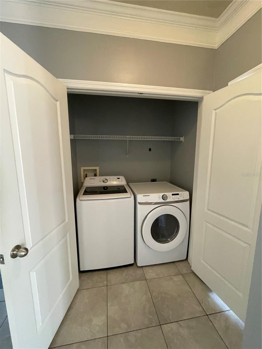 MIRABELLA - Residential Lease