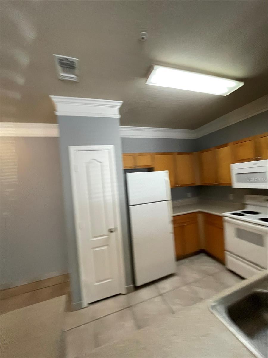 MIRABELLA - Residential Lease