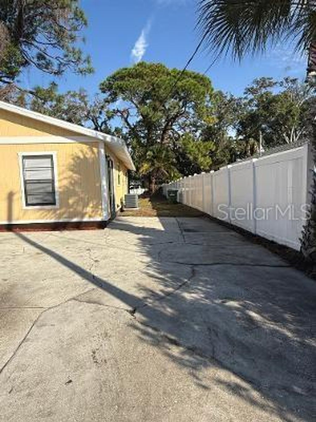 Photo of 1471 18th Street, Sarasota, FL 34234 (MLS # A4676923)