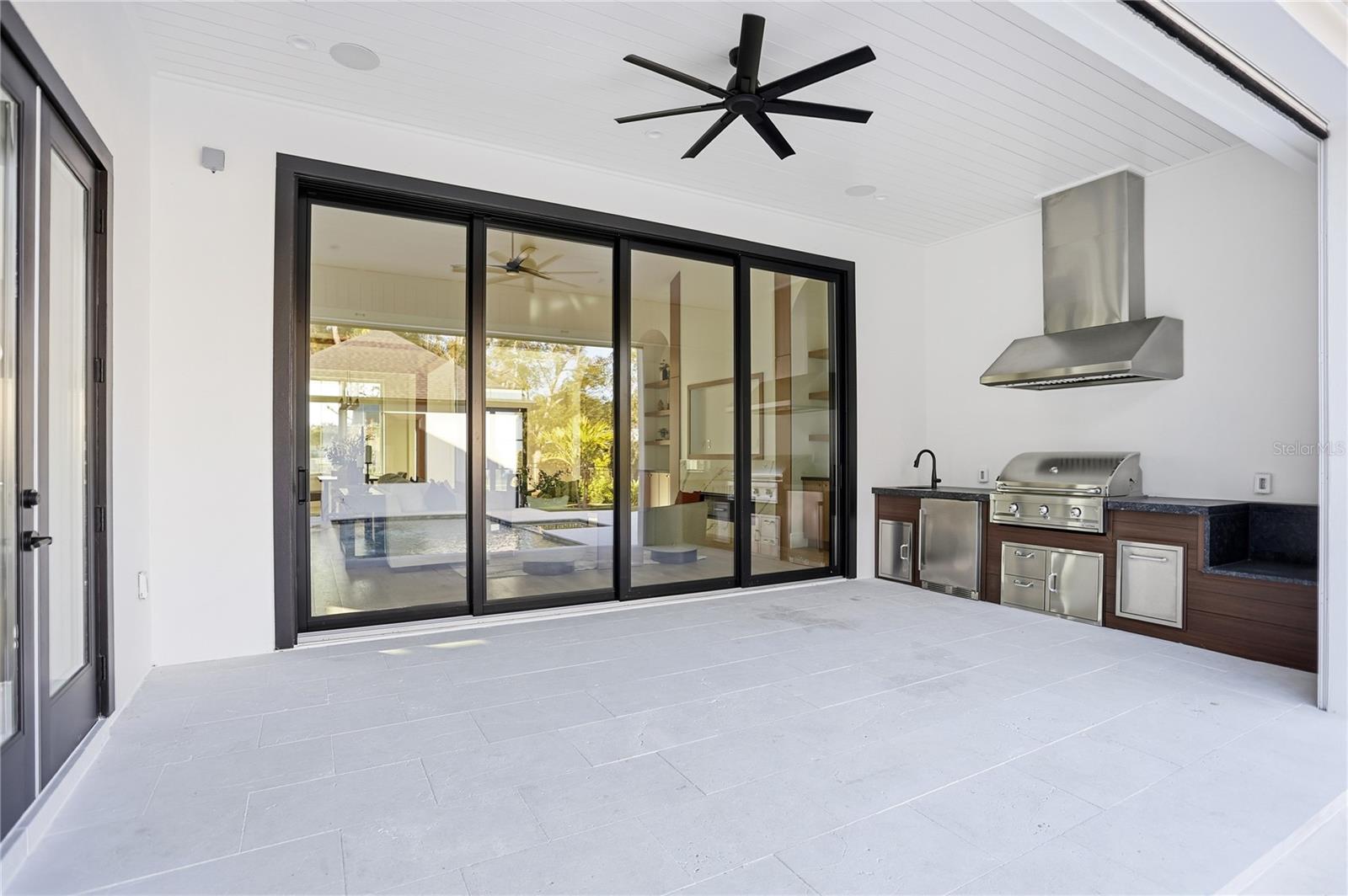 GROVE AT THE HARVEST DISTRICT - Residential