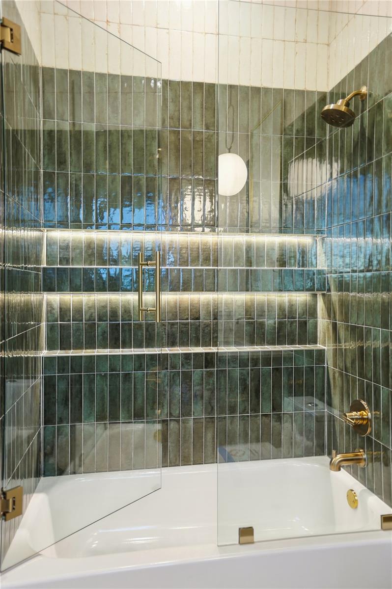 GROVE AT THE HARVEST DISTRICT - Residential