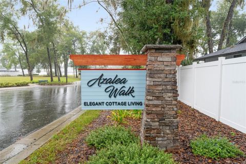 A home in DELAND