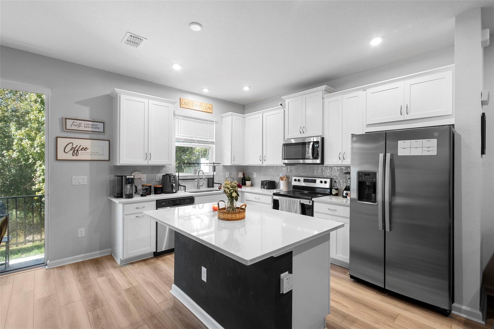 866 SPRING PALMS LOOP