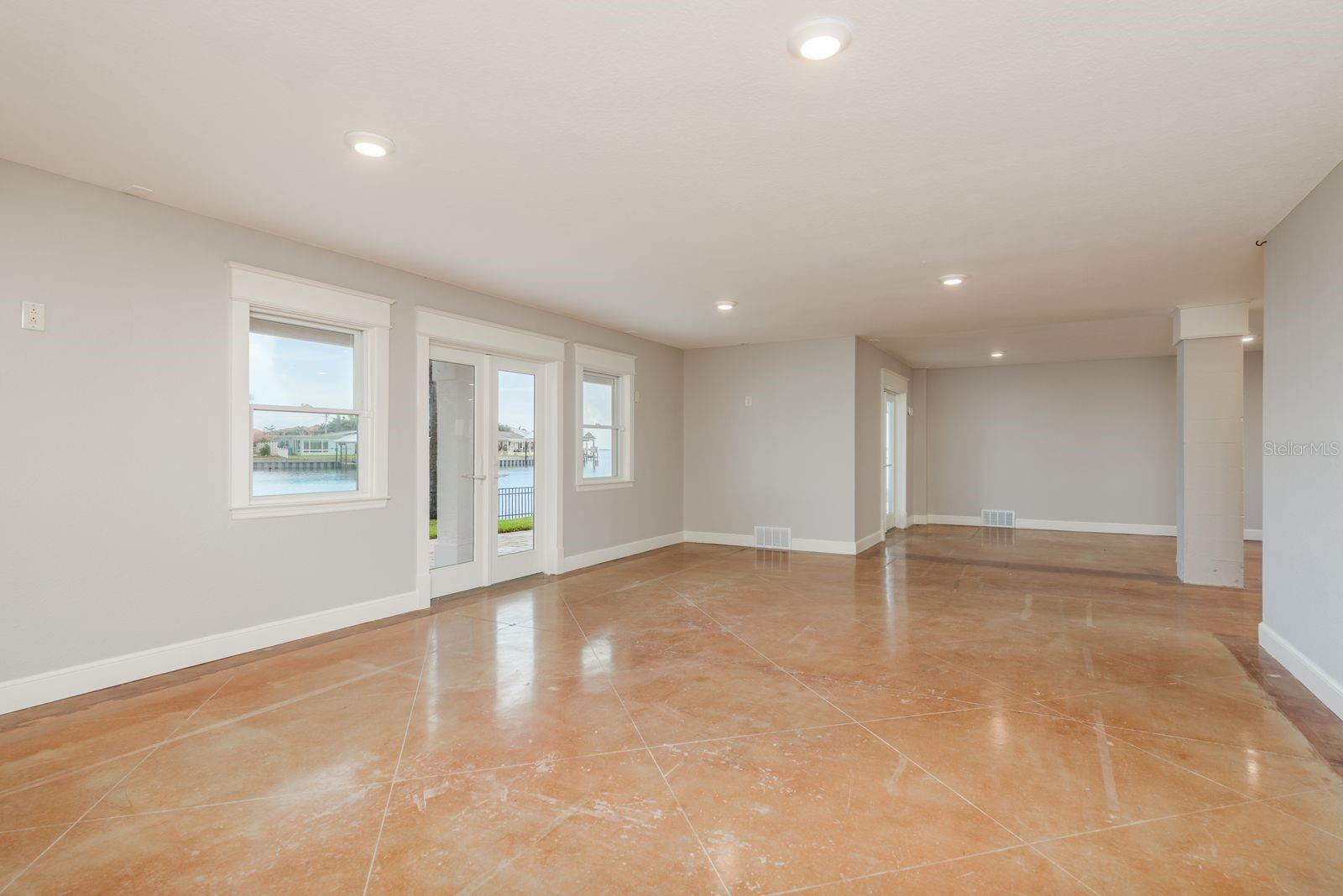 ISLAND ESTATES OF CLEARWATER - Residential