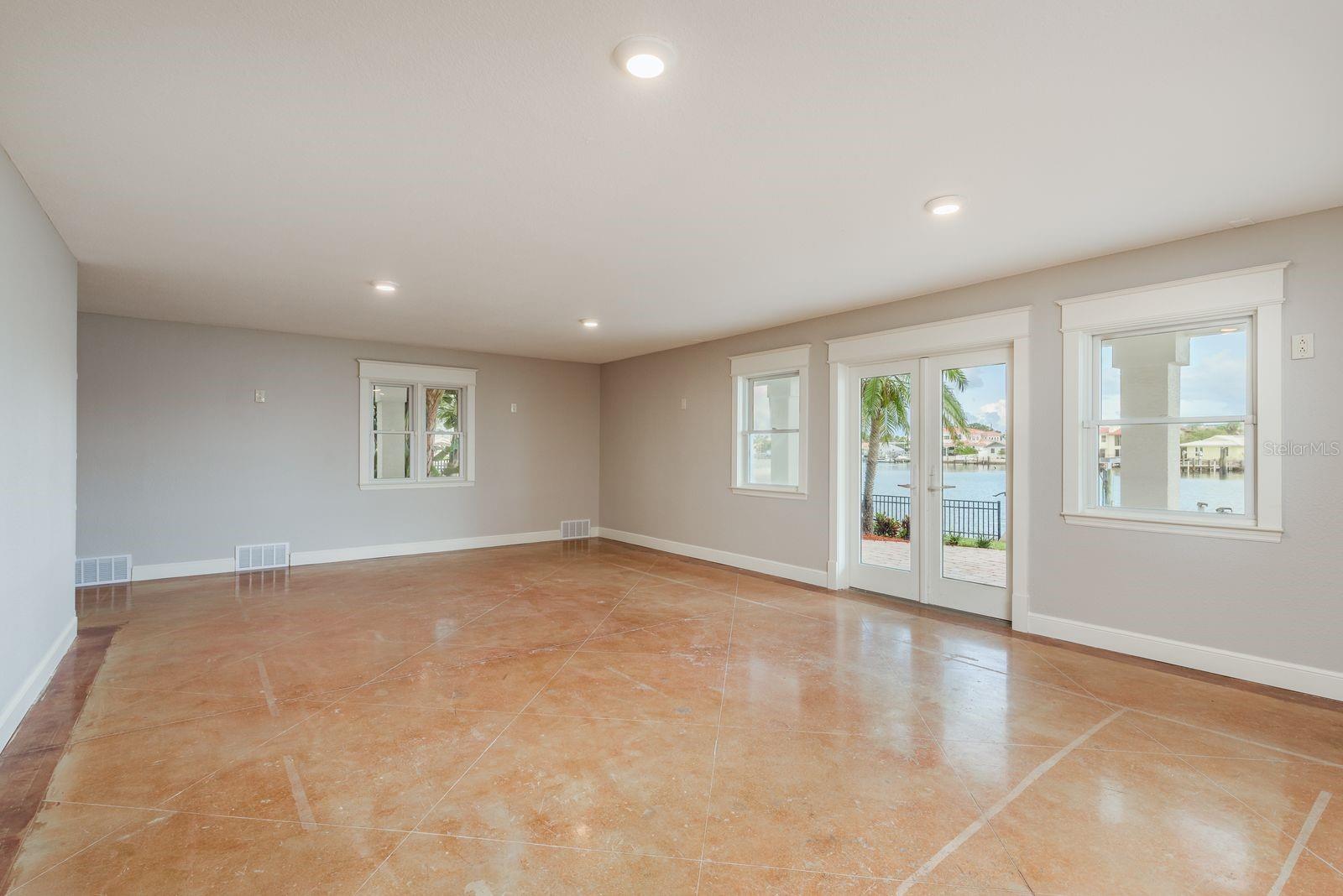 ISLAND ESTATES OF CLEARWATER - Residential