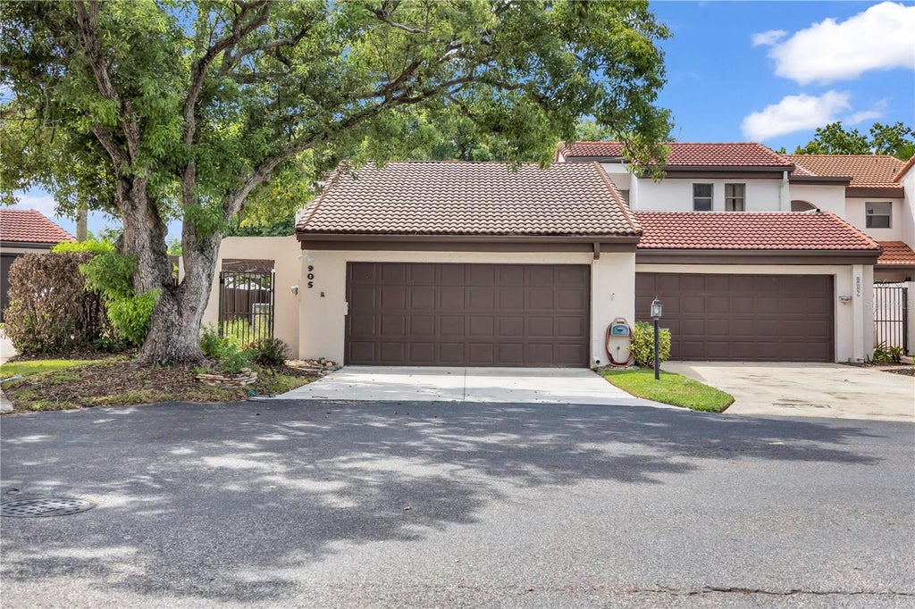 Photo of 905 Osprey Dr, Melbourne, FL 32940 (MLS # TB8546745)