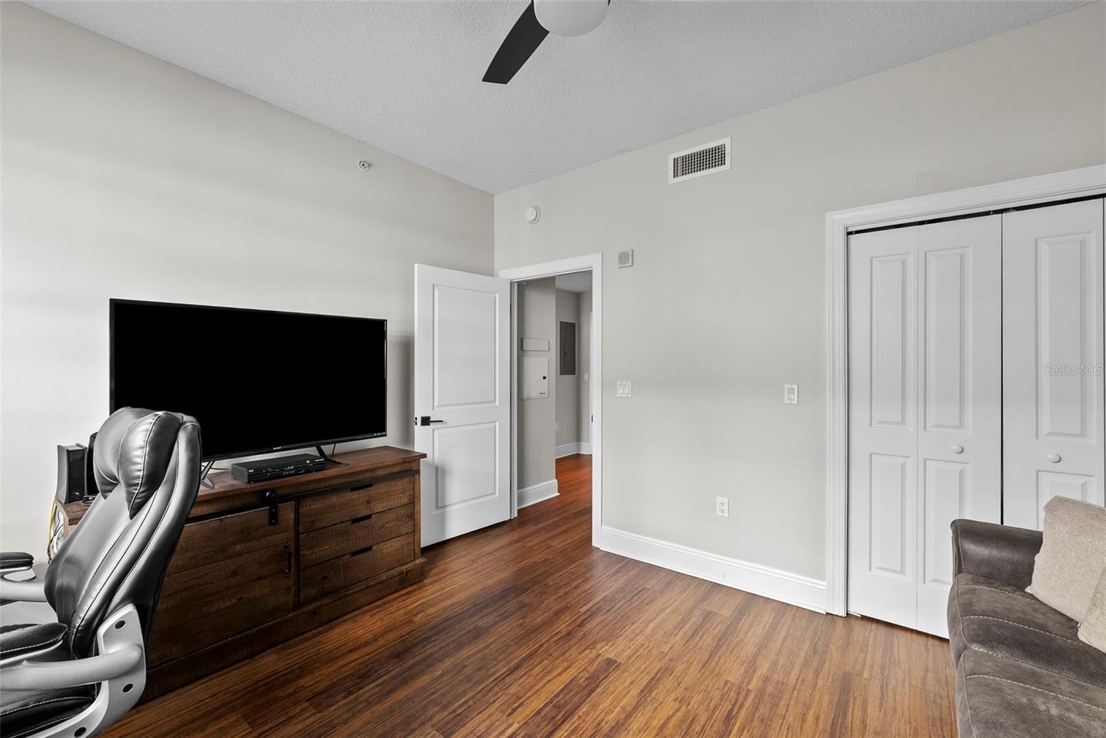 VENTANA A CONDO - Residential