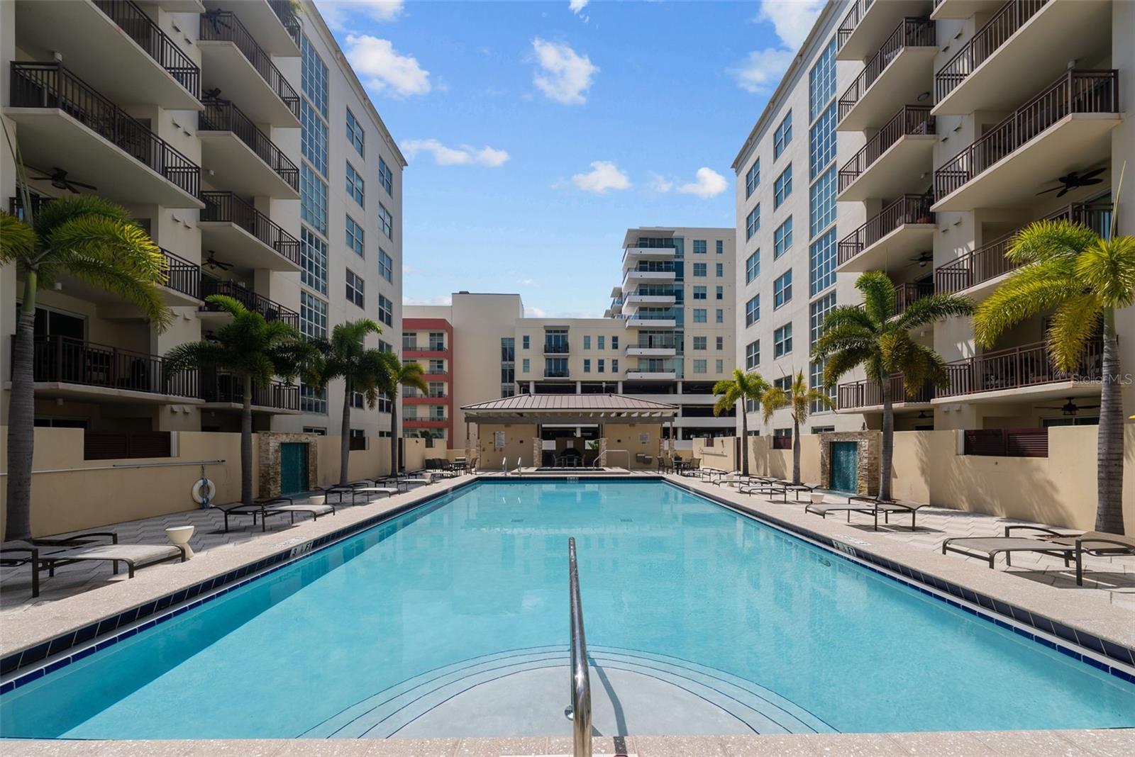 VENTANA A CONDO - Residential