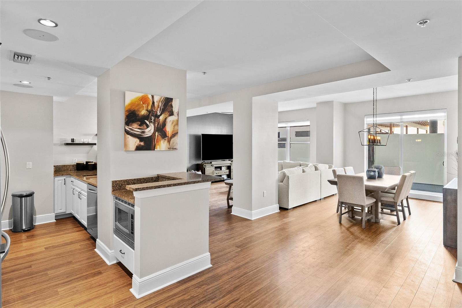 VENTANA A CONDO - Residential