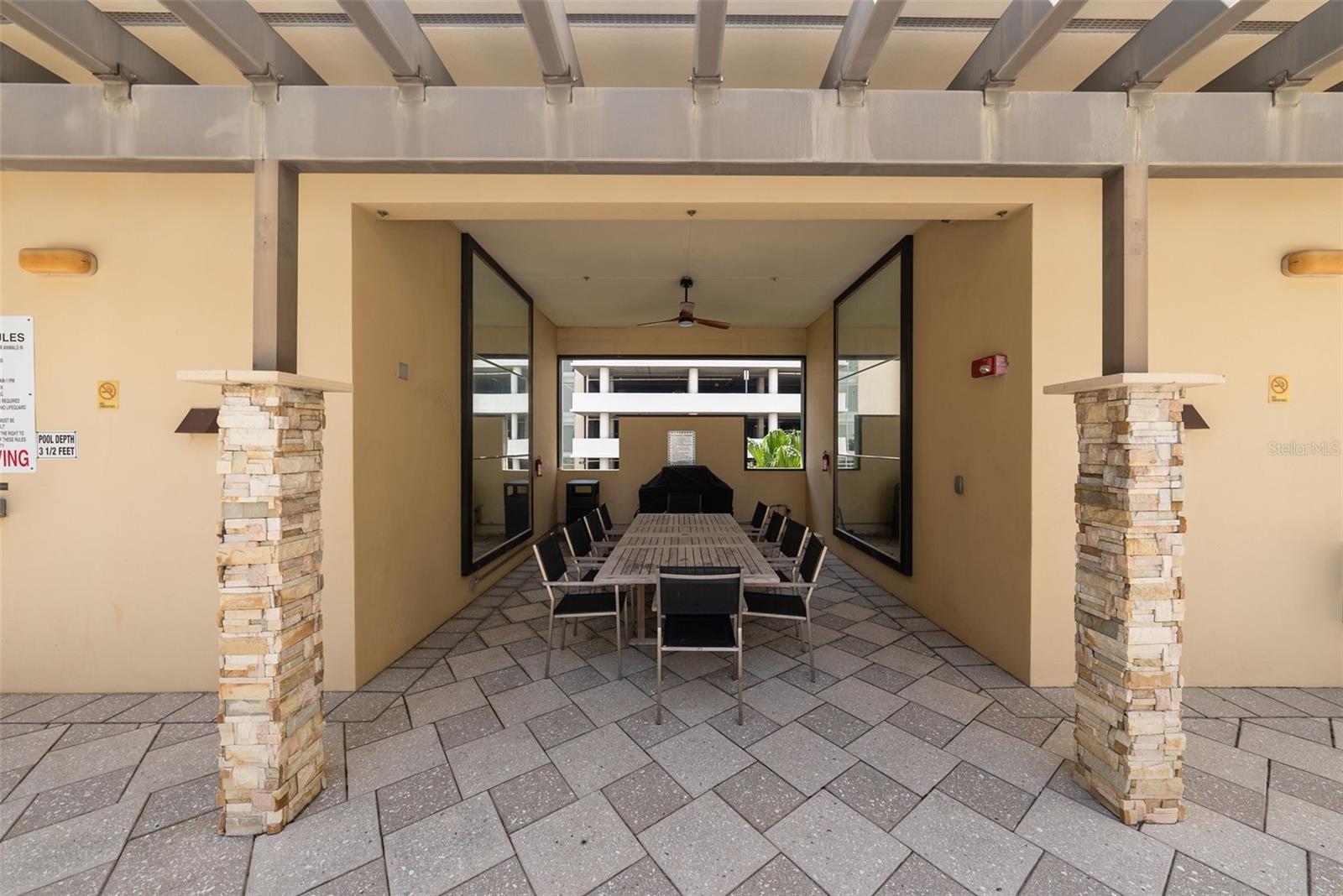 VENTANA A CONDO - Residential
