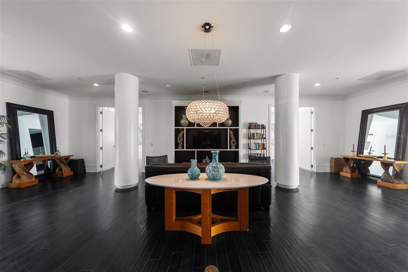 VENTANA A CONDO - Residential