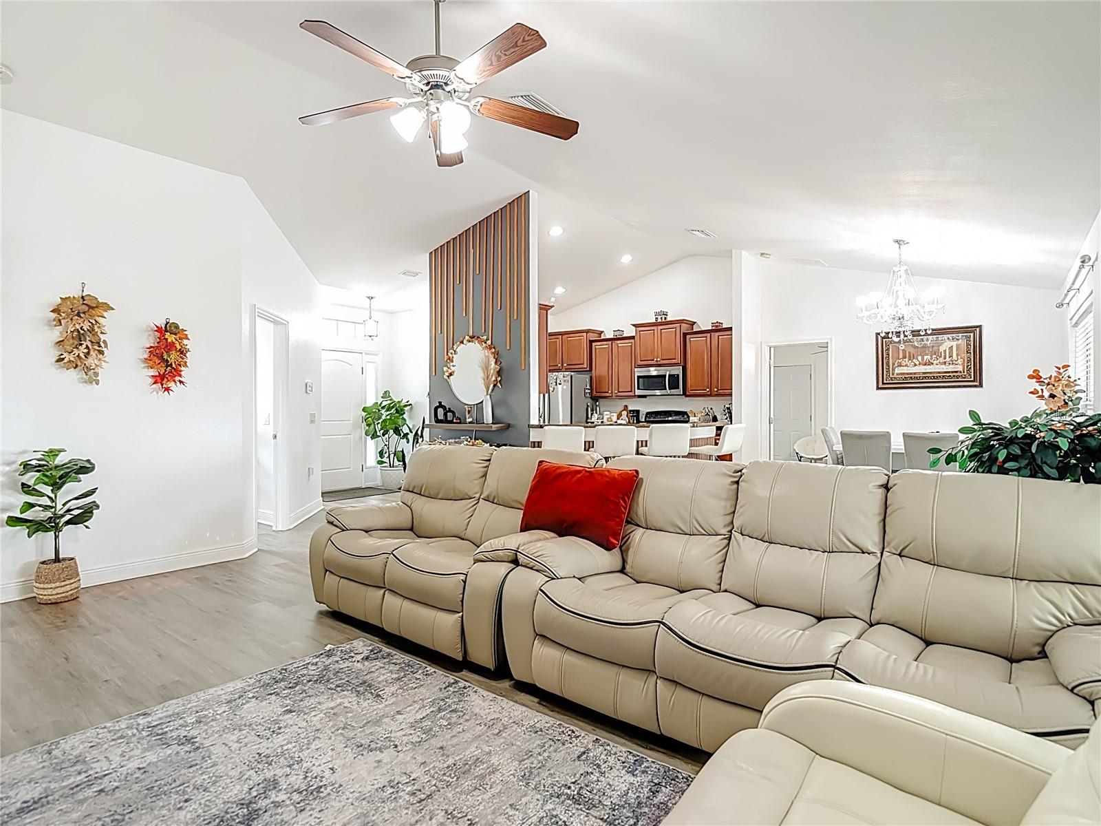 SPRING HILL - Residential