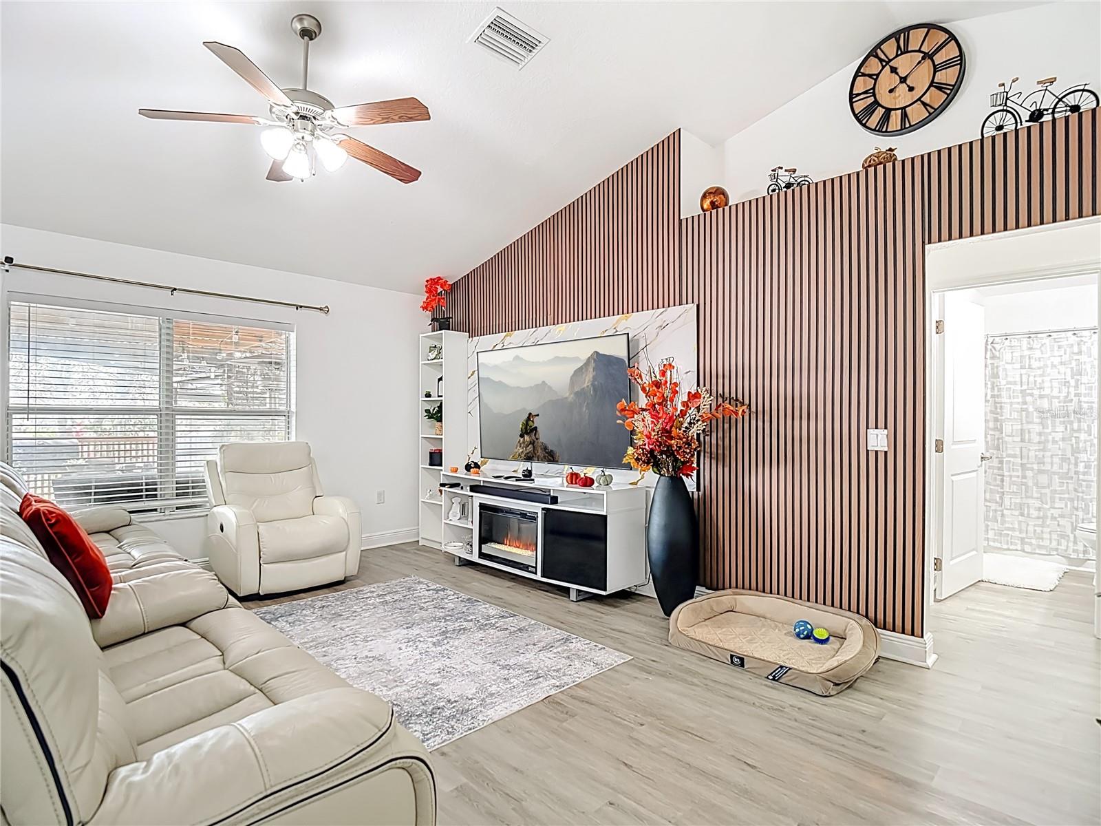 SPRING HILL - Residential