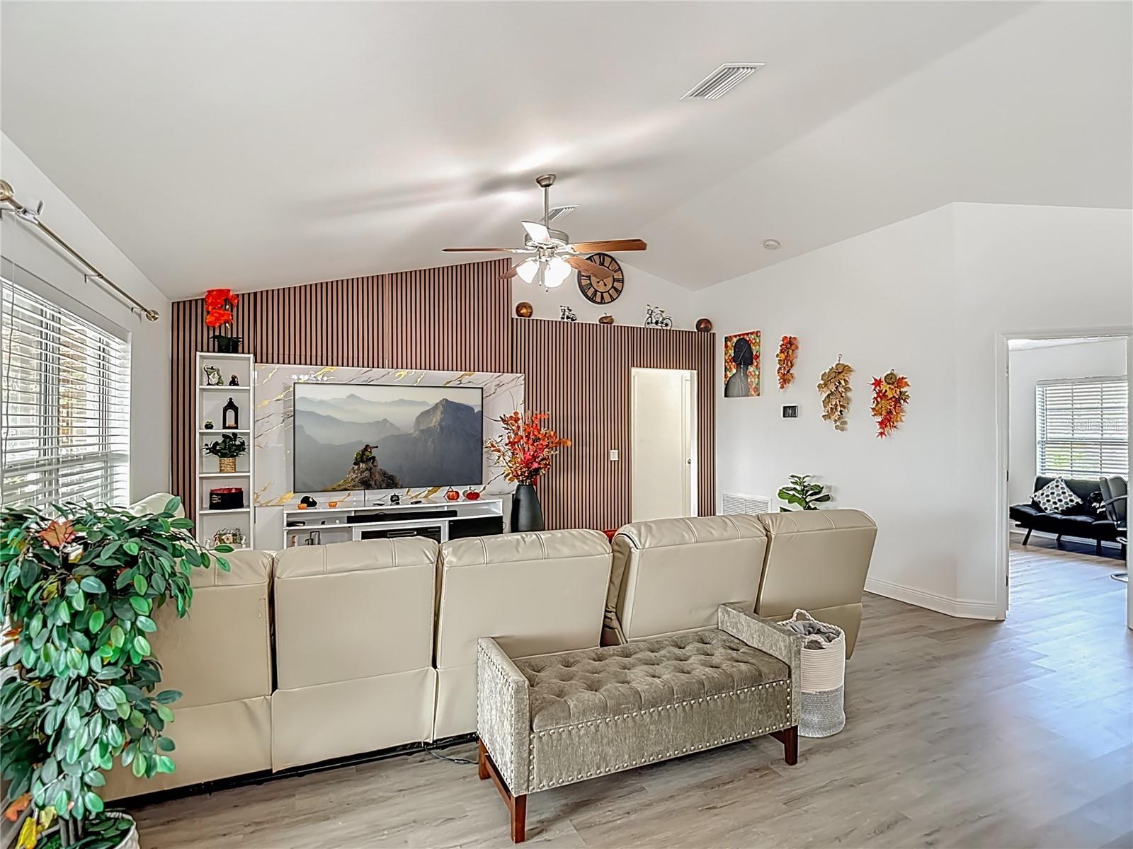 SPRING HILL - Residential