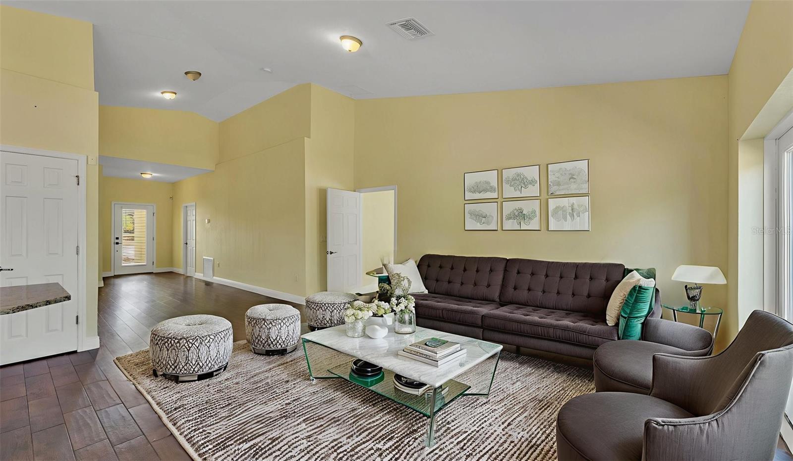 GROVELAND HIDDEN LAKES ESTATES - Residential