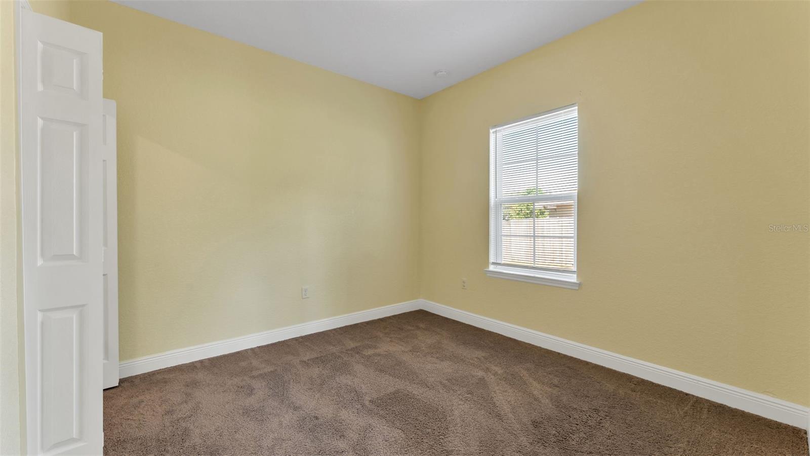 GROVELAND HIDDEN LAKES ESTATES - Residential