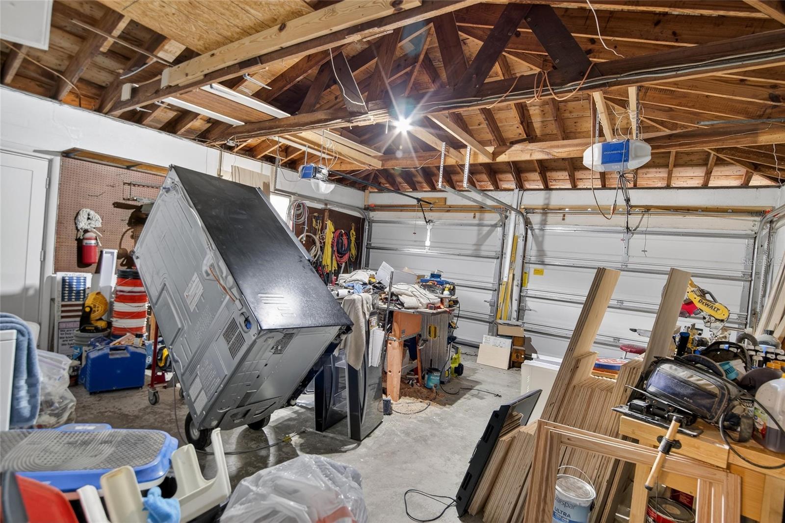 KEYSTONE MANOR - Residential