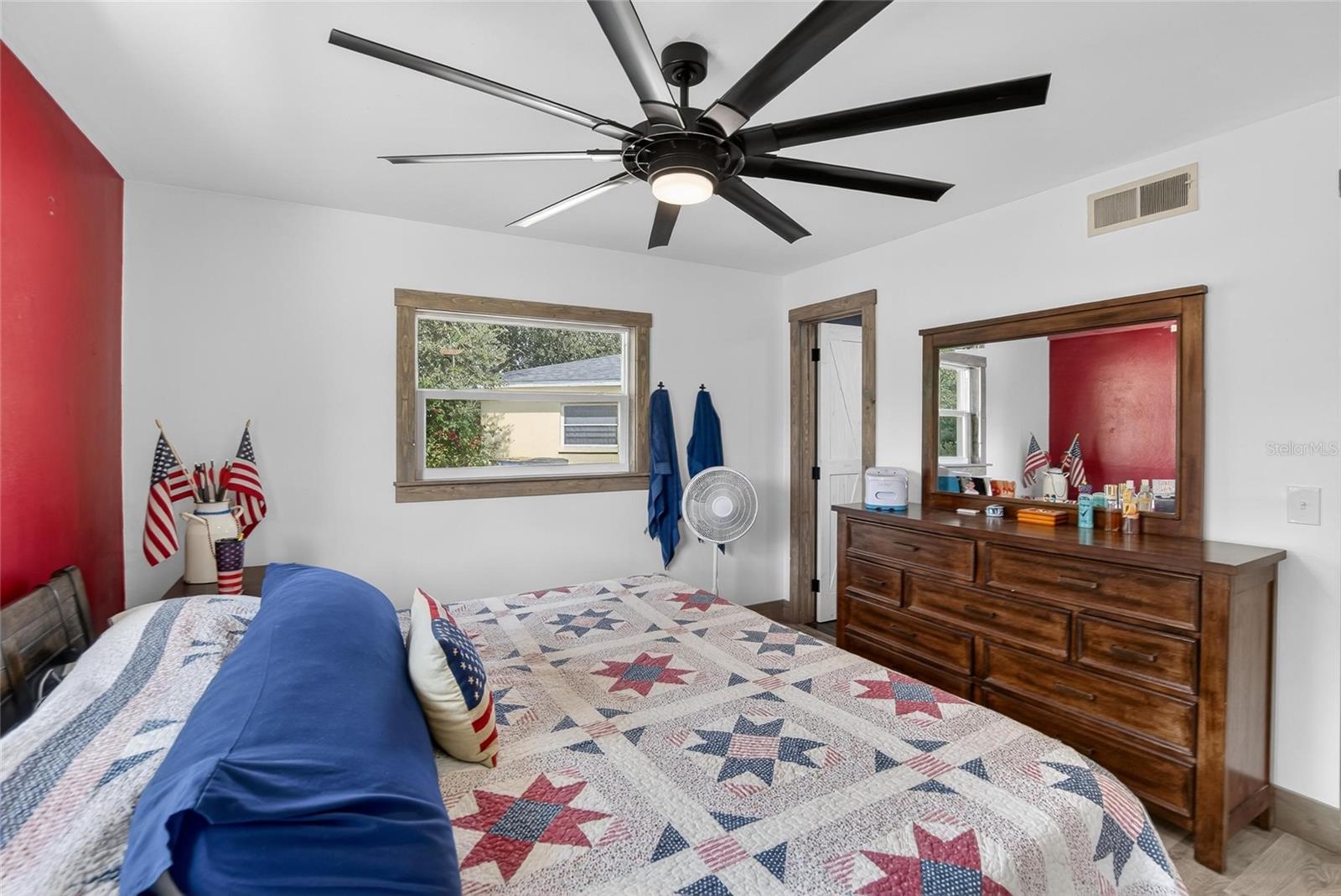 KEYSTONE MANOR - Residential