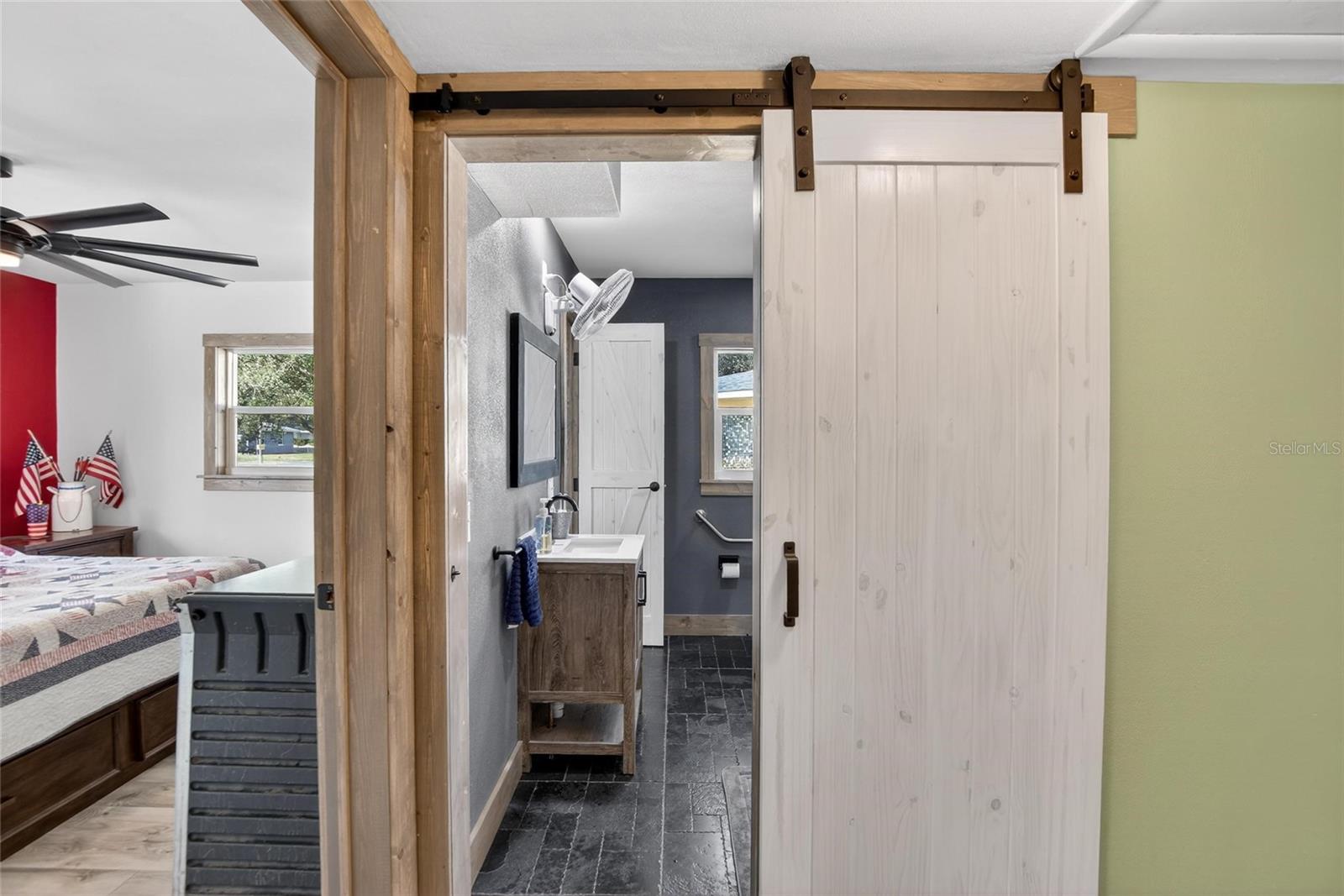 KEYSTONE MANOR - Residential