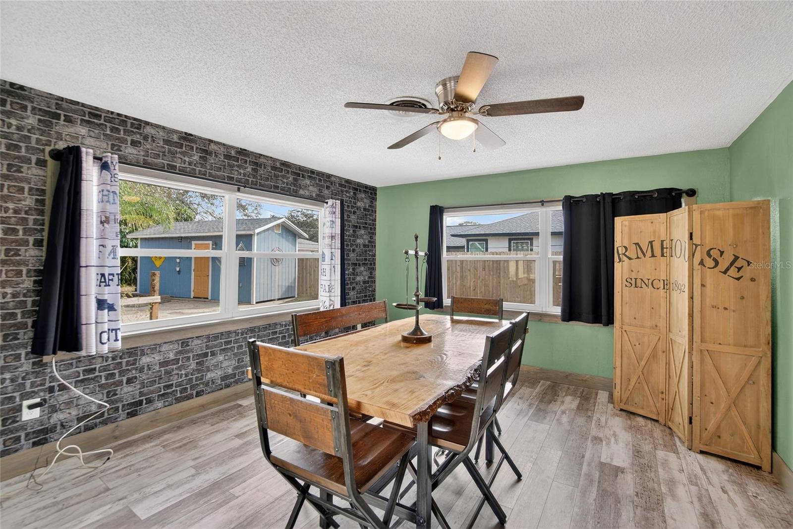 KEYSTONE MANOR - Residential