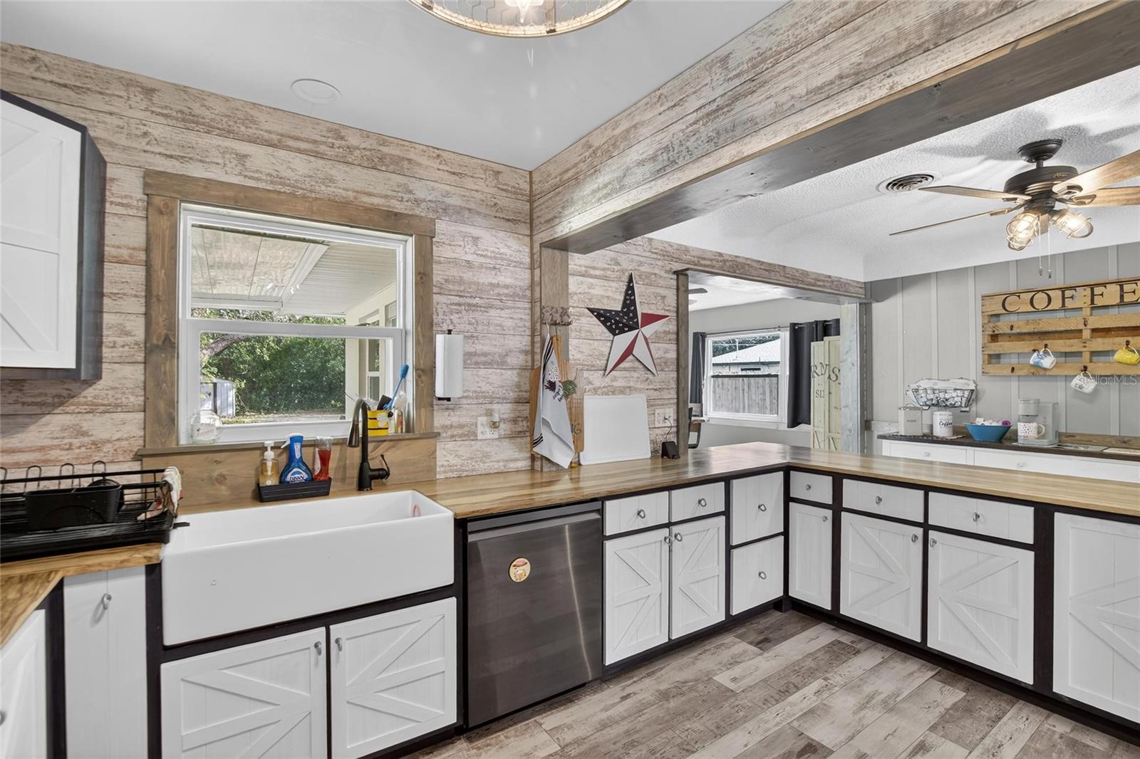 KEYSTONE MANOR - Residential