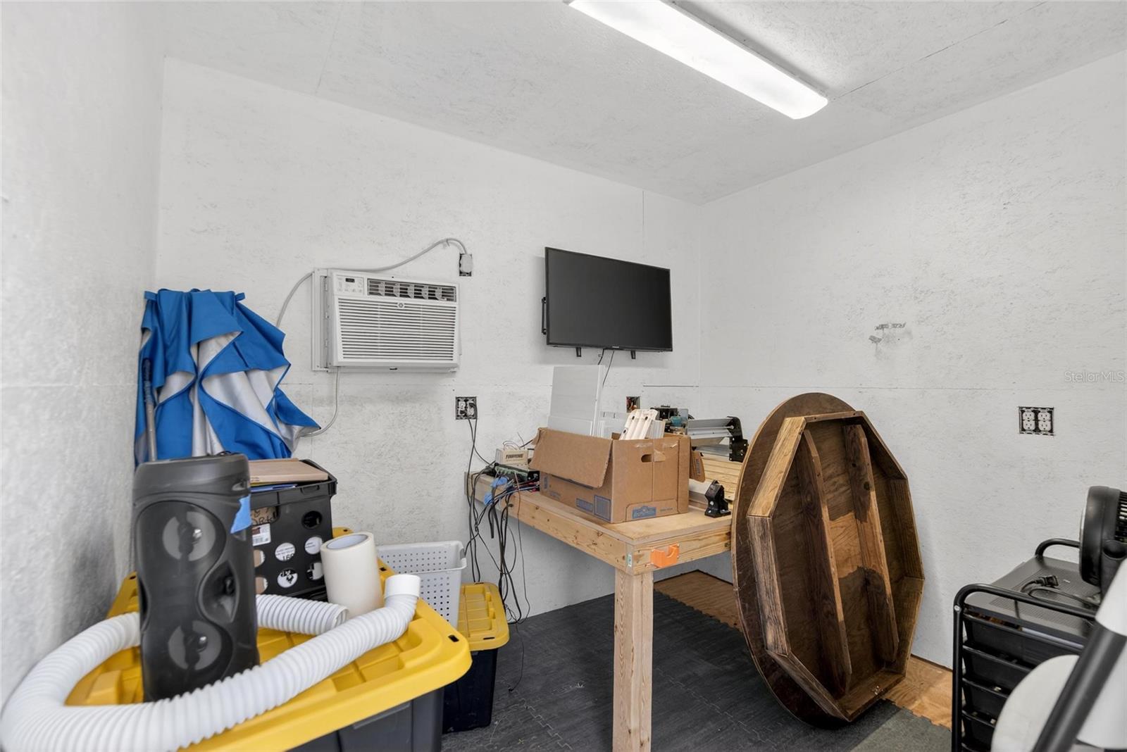 KEYSTONE MANOR - Residential