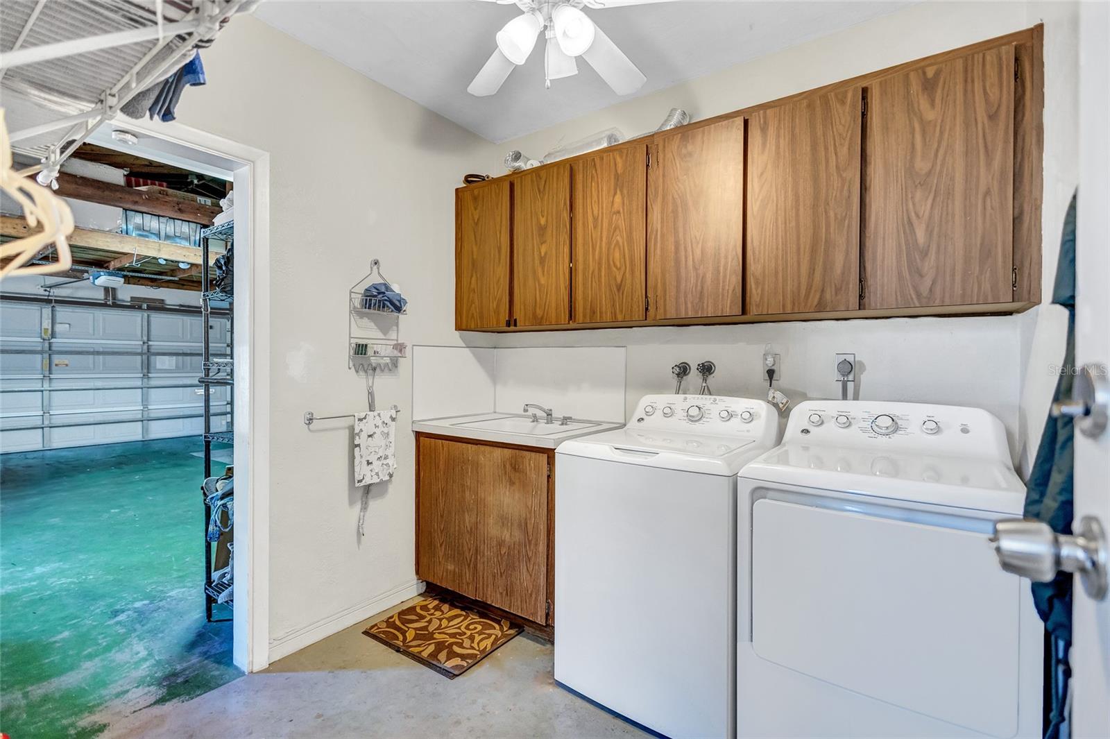 BAY PARK GARDENS - Residential