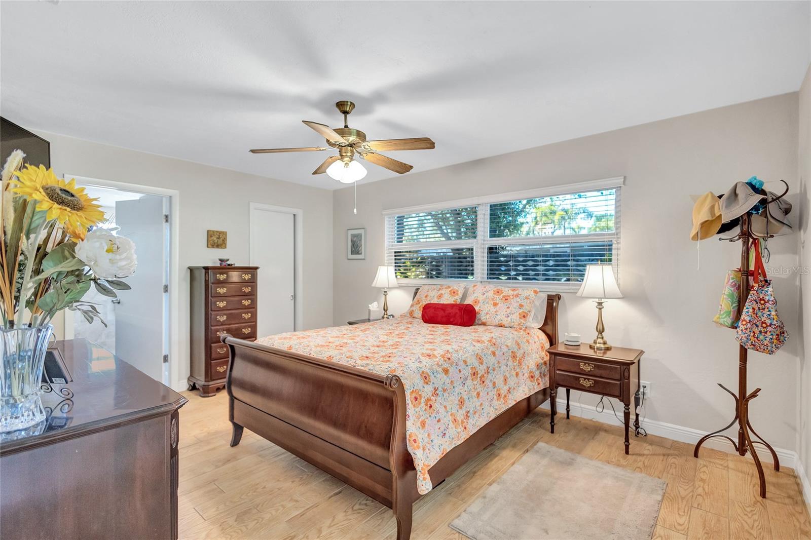 BAY PARK GARDENS - Residential