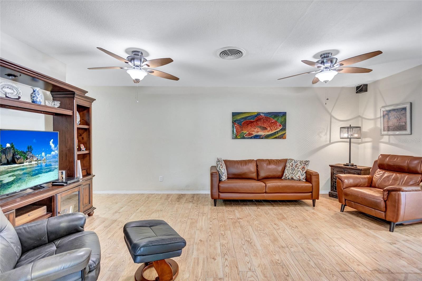 BAY PARK GARDENS - Residential