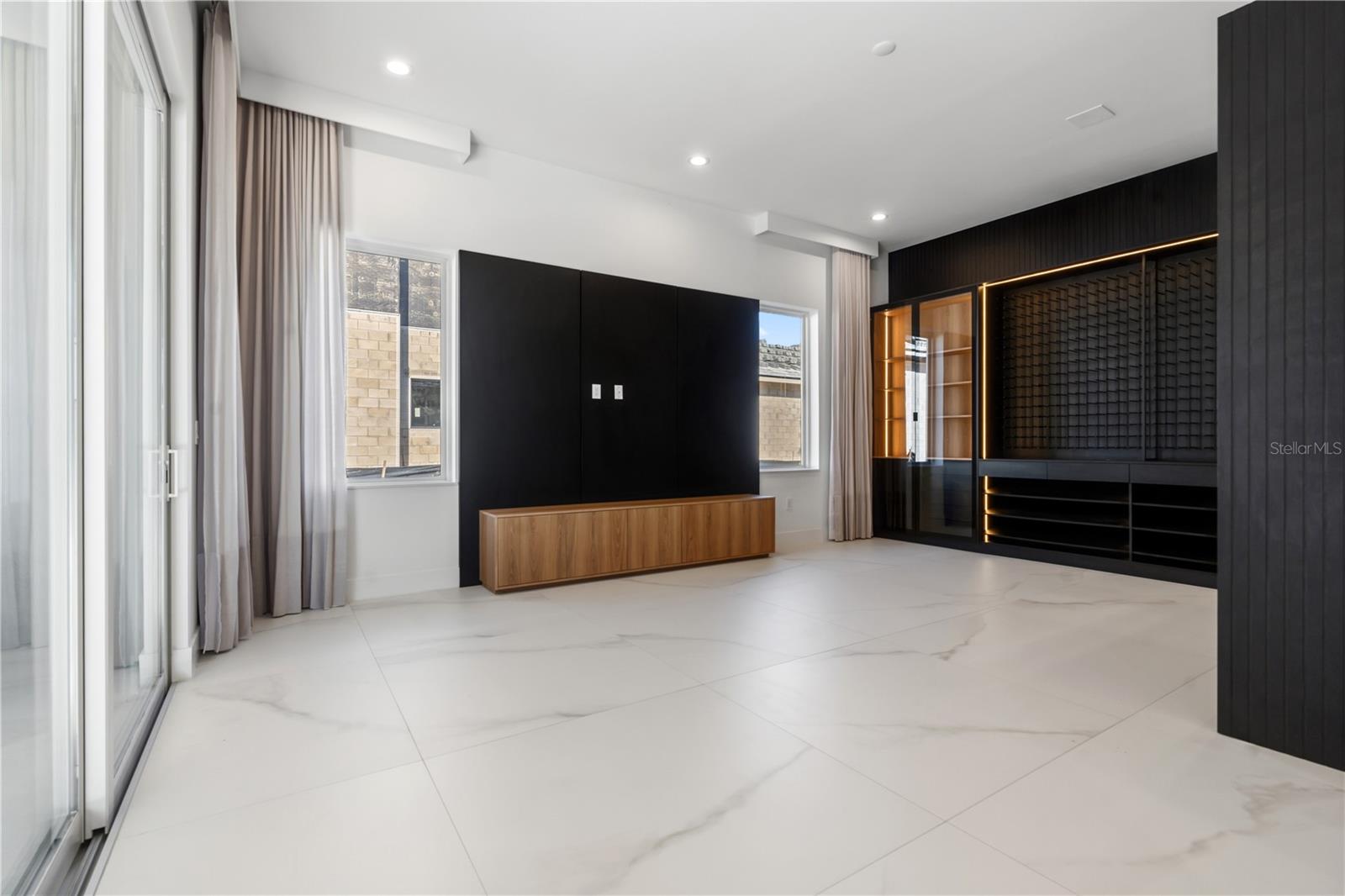 BELLA COLLINA ADD - Residential