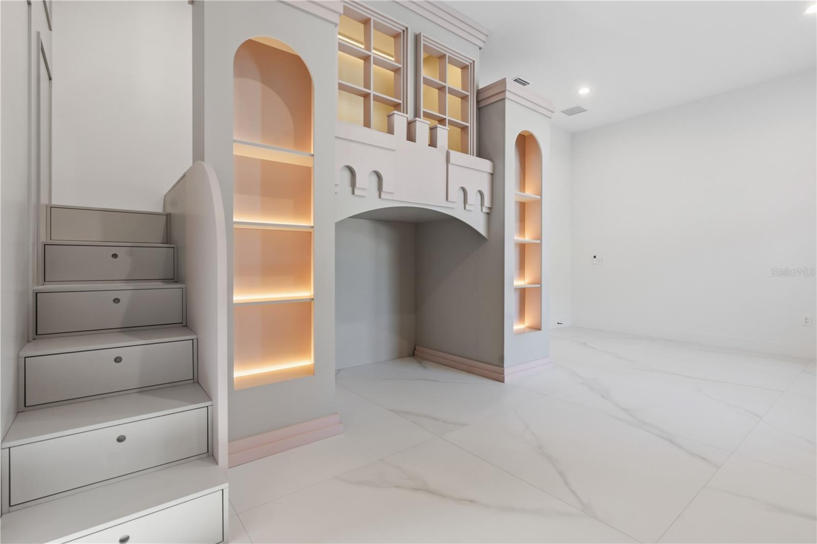 BELLA COLLINA ADD - Residential